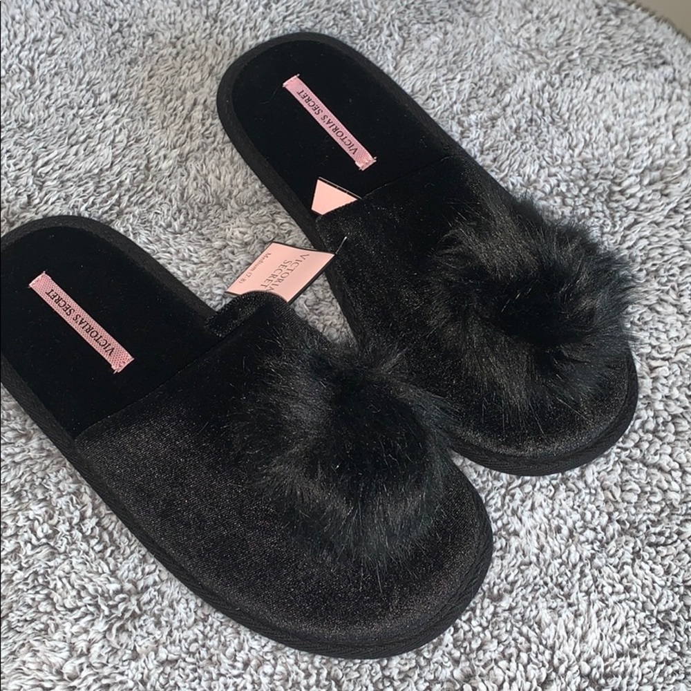 VS slippers